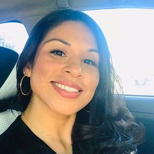 Meet your Posher, Valerie